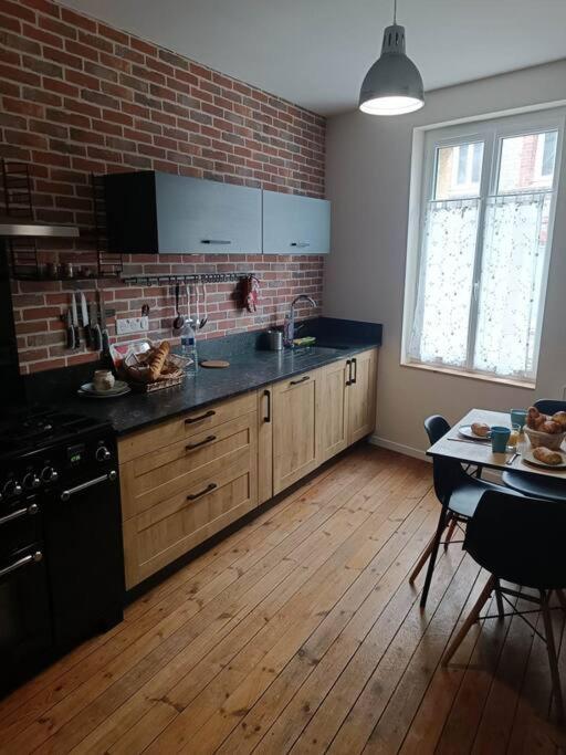 Appartement Maison Au Coeur Du Village Avec Parking *